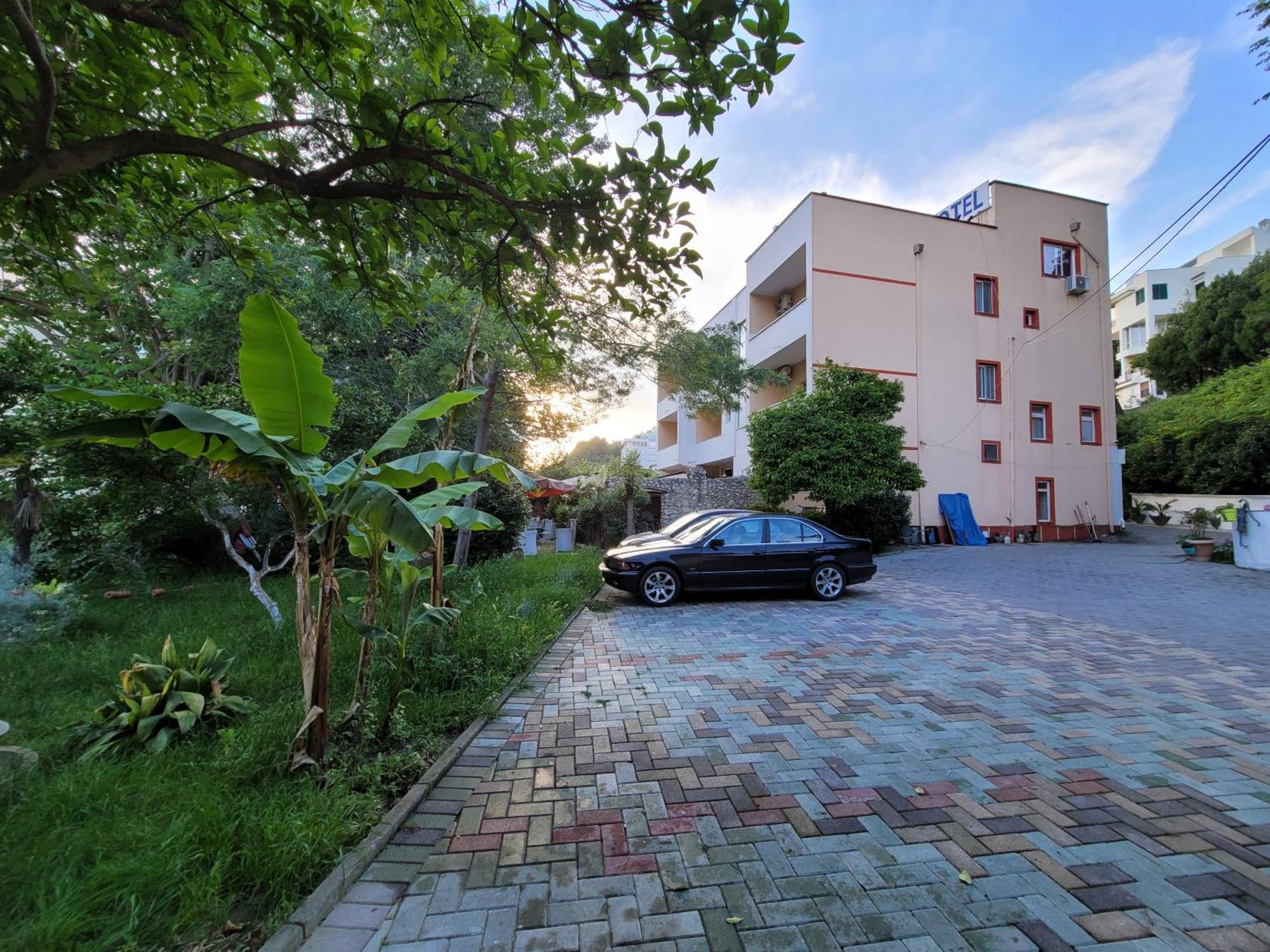 Top View Hostel Дуррес Экстерьер фото