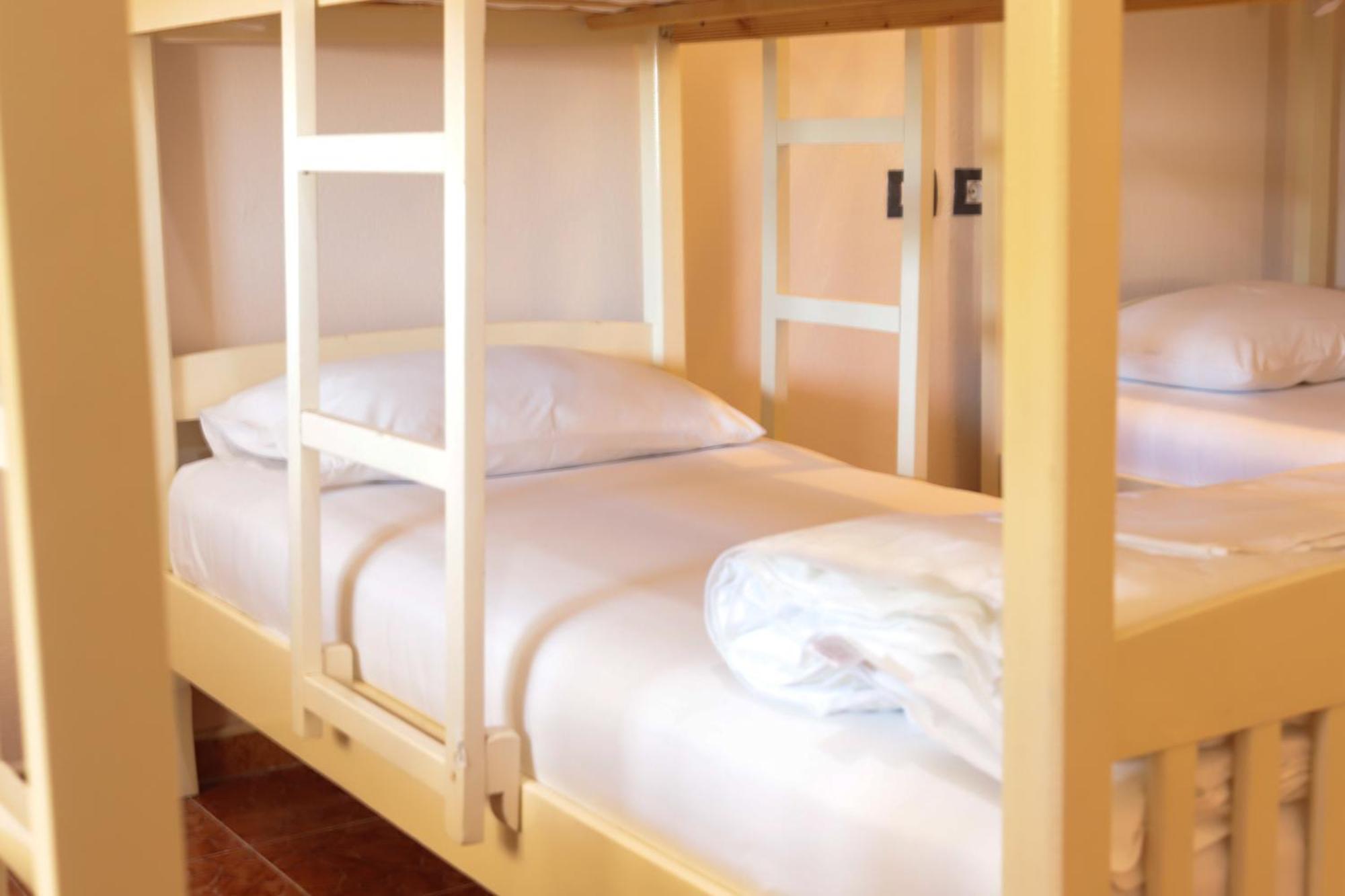 Top View Hostel Дуррес Экстерьер фото