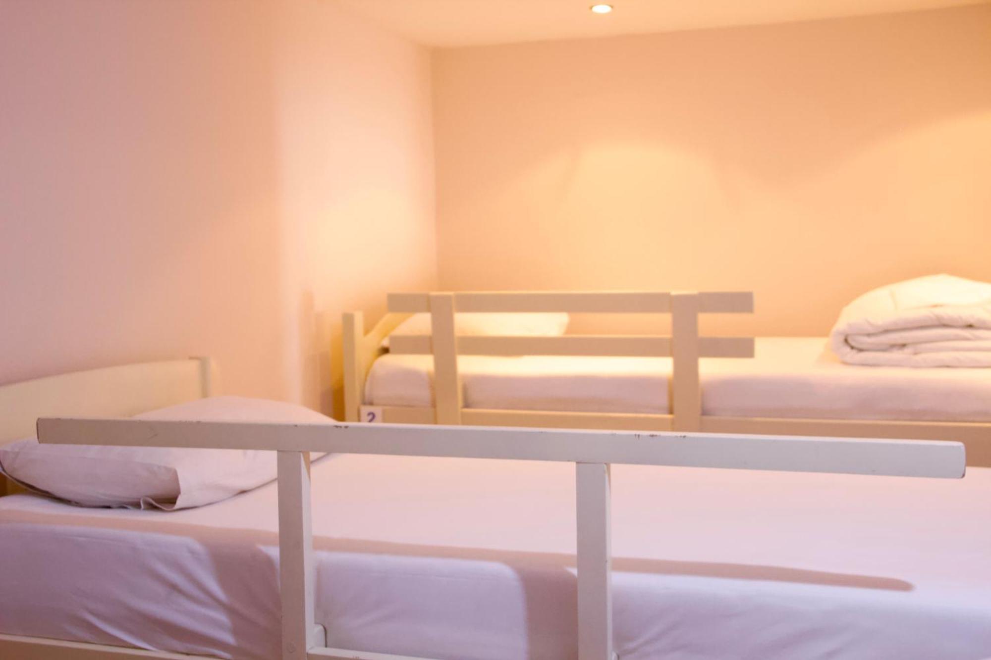 Top View Hostel Дуррес Экстерьер фото